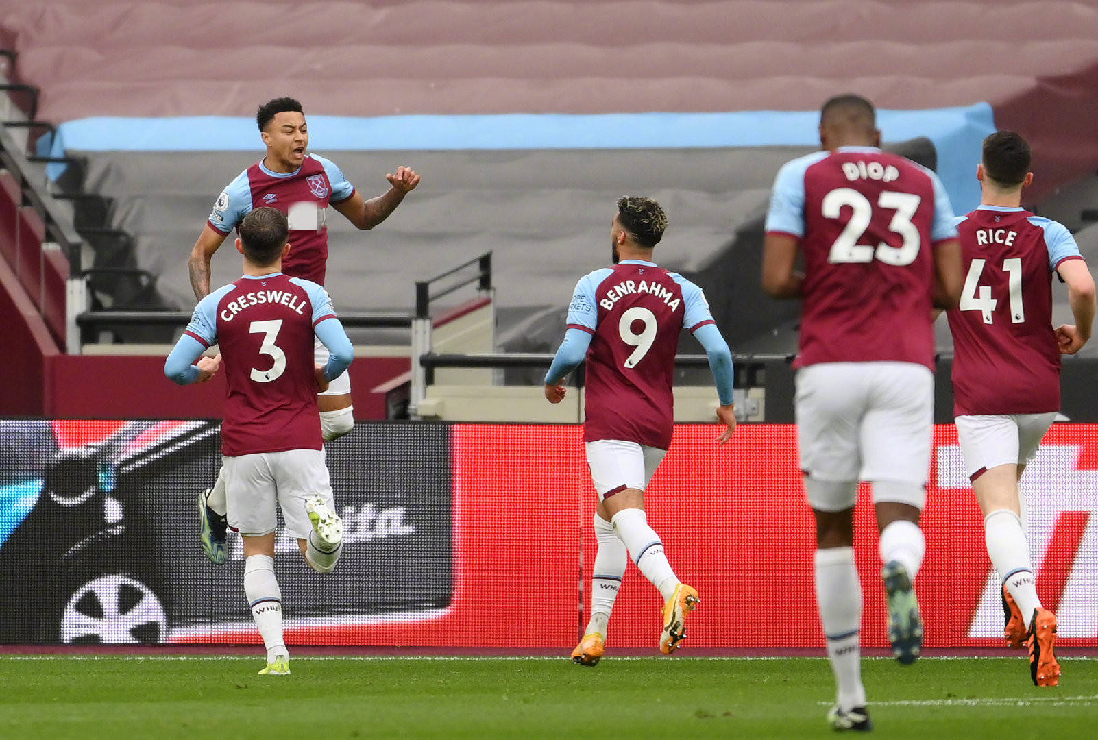 峡两岸暨港 峡两岸暨港